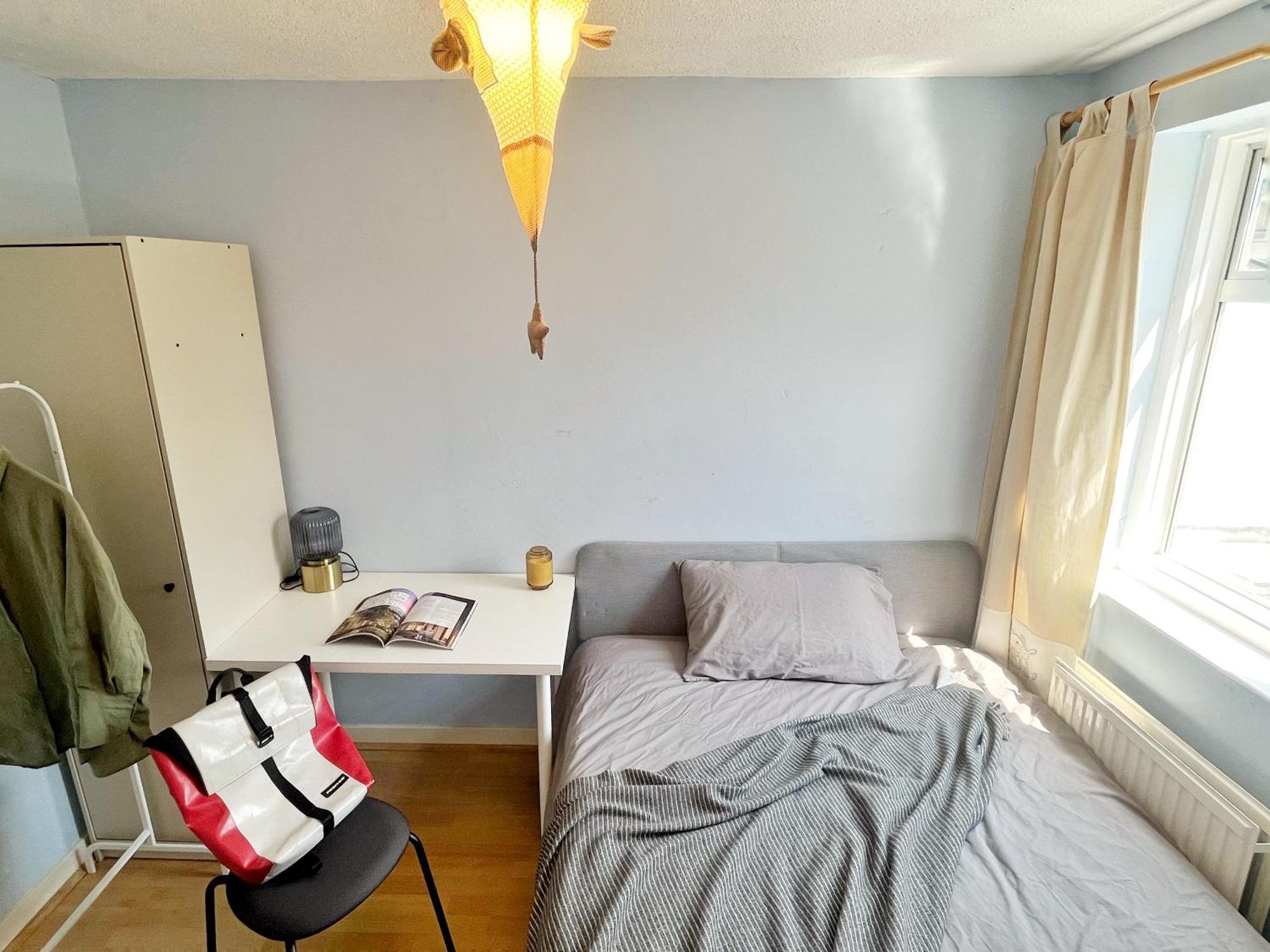 Cozy Sunlit Room In West London Yiewsley Exterior photo