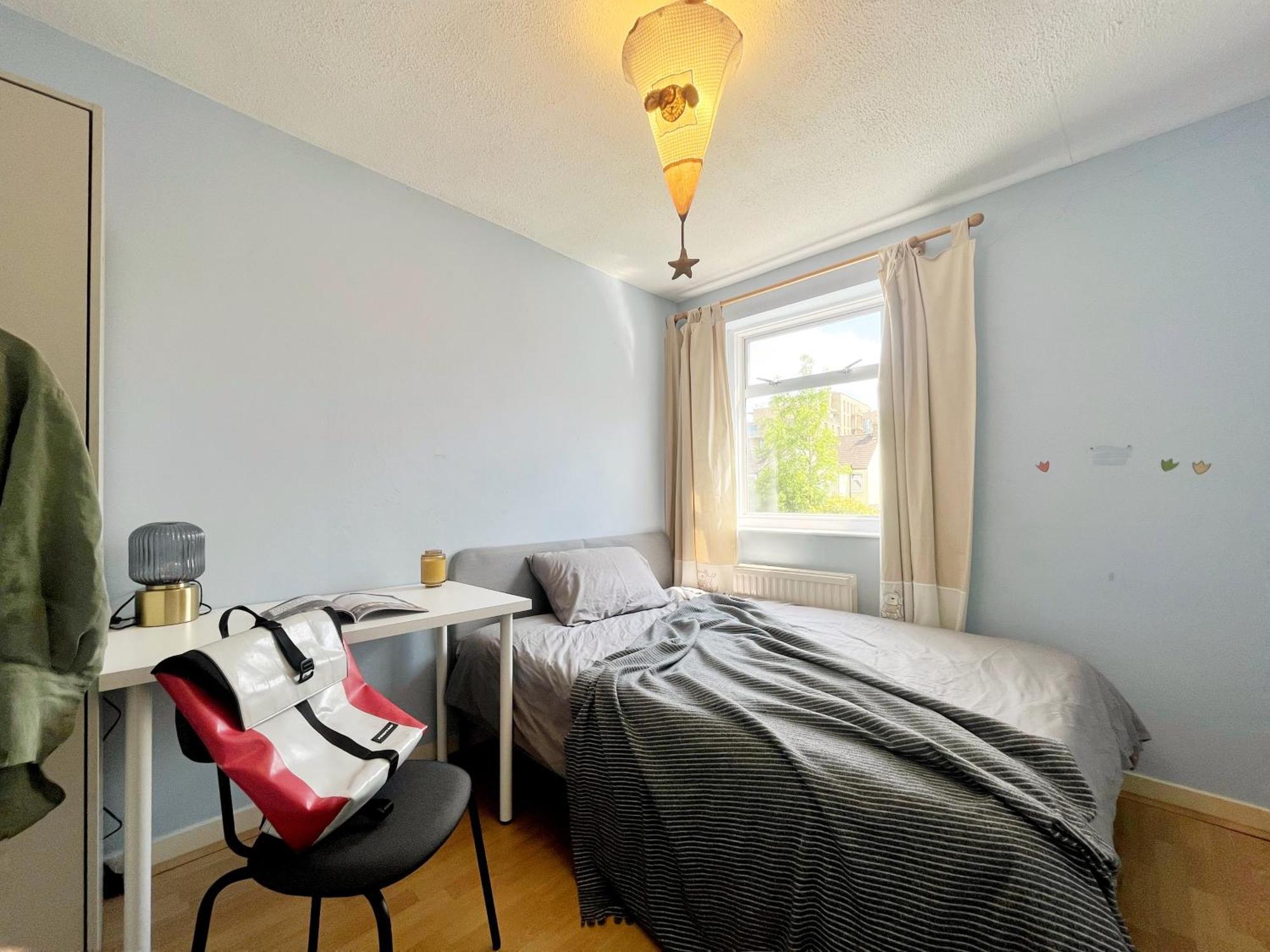 Cozy Sunlit Room In West London Yiewsley Exterior photo